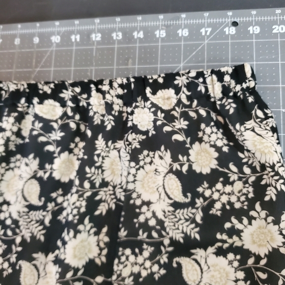 Vintage 90s Koos Of Course Black Floral Midi A-Line Fully Lined Skirt Size 1X - Picture 7 of 8